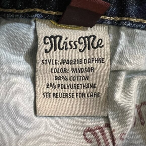 Miss Me Daphne Low Rise Bootcut Jeans Distressed Camo Size 28 - Picture 13 of 16